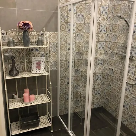Katus Apartman *