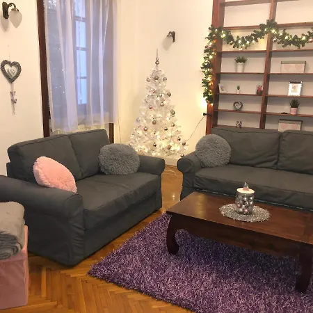Katus Apartman *