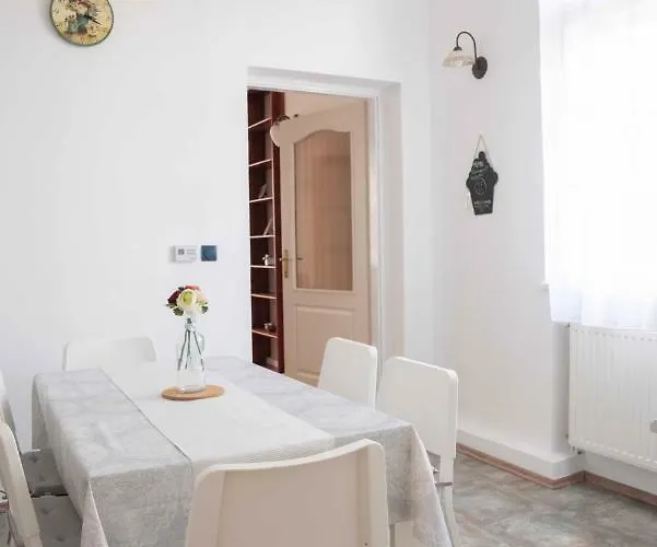 Apartman Katus Apartman Eger