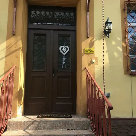 Katus Apartman * Eger